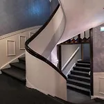 Grand