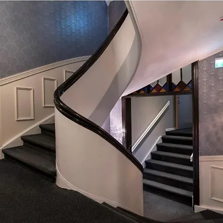 Grand Hotel 4*