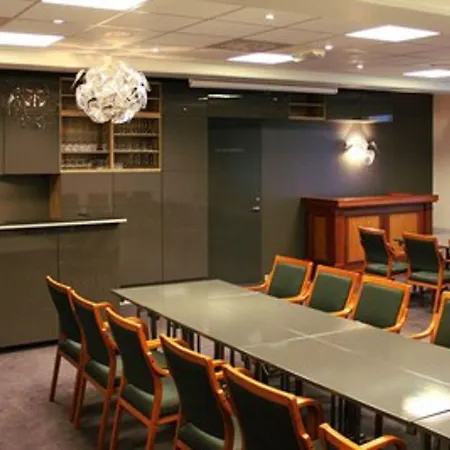 Grand Ξενοδοχείο Flekkefjord