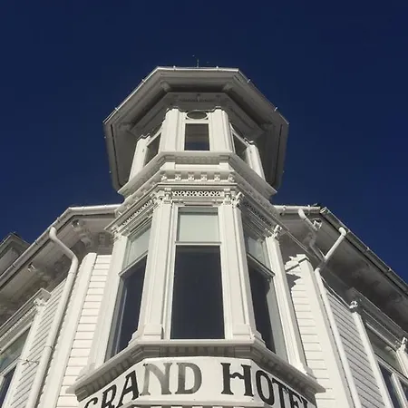 Grand Hotel