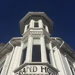 Grand Hotel